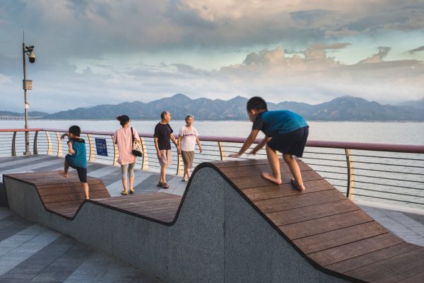 Part of the Shenzhen SEZ (Special Economic Zone) established in 1980, Shekou became an important gateway for foreigners to discover mainland China after its open-door policy started to connect the country with the rest of the world. Its urban public realm, however, suffered from the fast urbanization and lacked attractive parks and facilities for the [&hellip;]