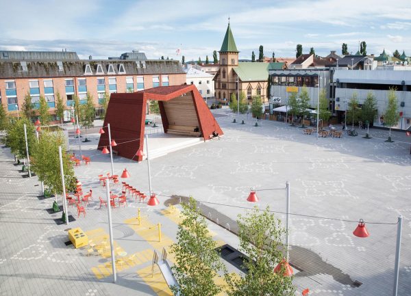 The city of Bollnäs’ new Brotorget is a place to come home to, a place to meet or just be, and a place with a feeling of home with warmth for the young and the old, summer or winter. Karavan won the tender with the ”Heart of Bollnäs” proposal in a recent call for a […]