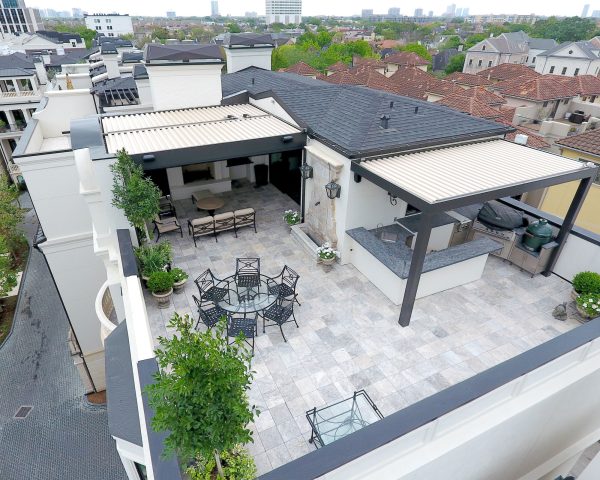 This fifth story rooftop terrace is situated in the heart of River Oaks, Houston in an upscale townhouse community. This is one of the largest rooftop terraces in the complex and took more than six months to design and complete the installation. The final product was exactly what the client wanted, and we extended our […]