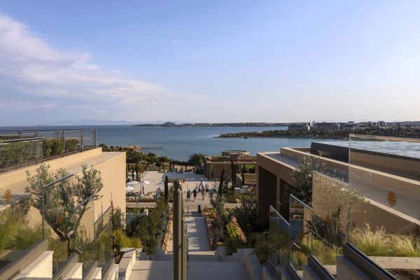 Akra Didim is a 340,000 m² coastal landscape and ecological hospitality campus located within Baransel Beach Cove along the Didim coastline in Aydın, Türkiye. With approximately 1,050 meters of shoreline and nearly 34 meters of topographical elevation difference, the site possesses a strong geographical character shaped by karstic rock formations and Mediterranean maquis vegetation. The [&hellip;]